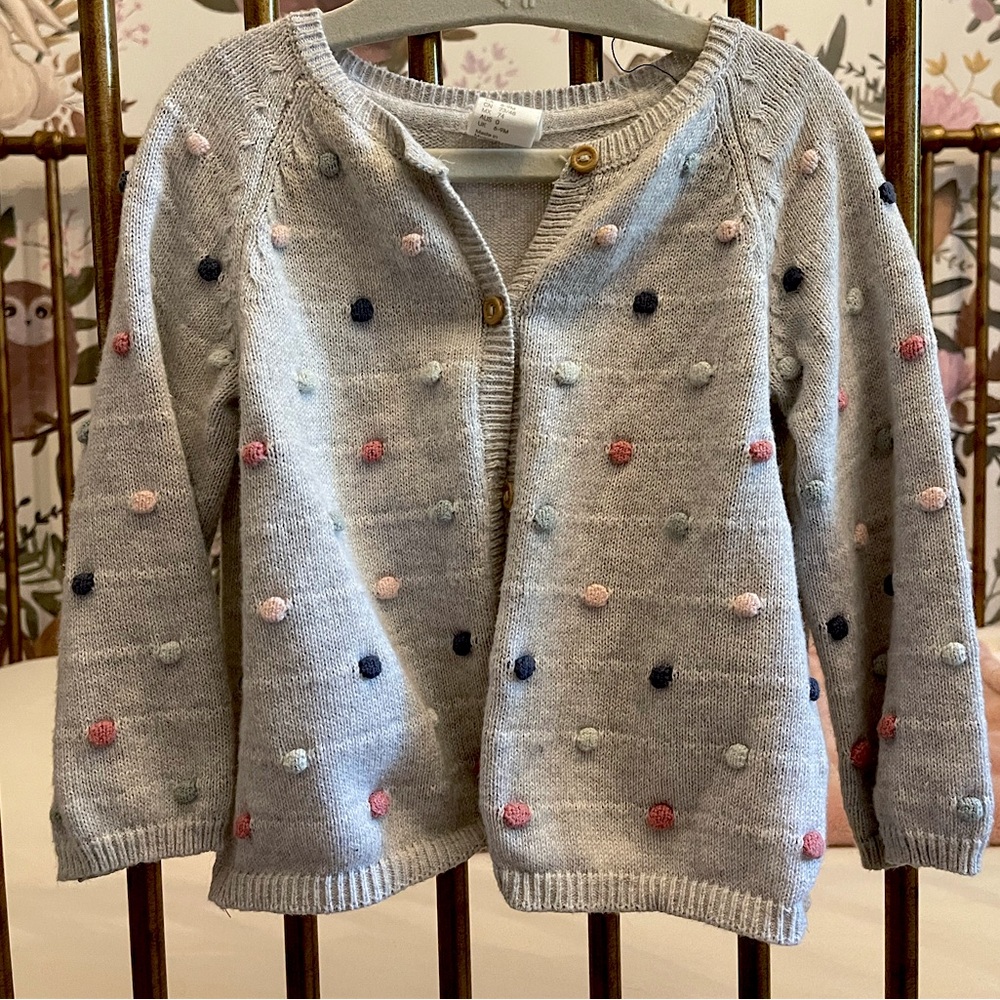 H&M grey/multicolor button up sweater 💜